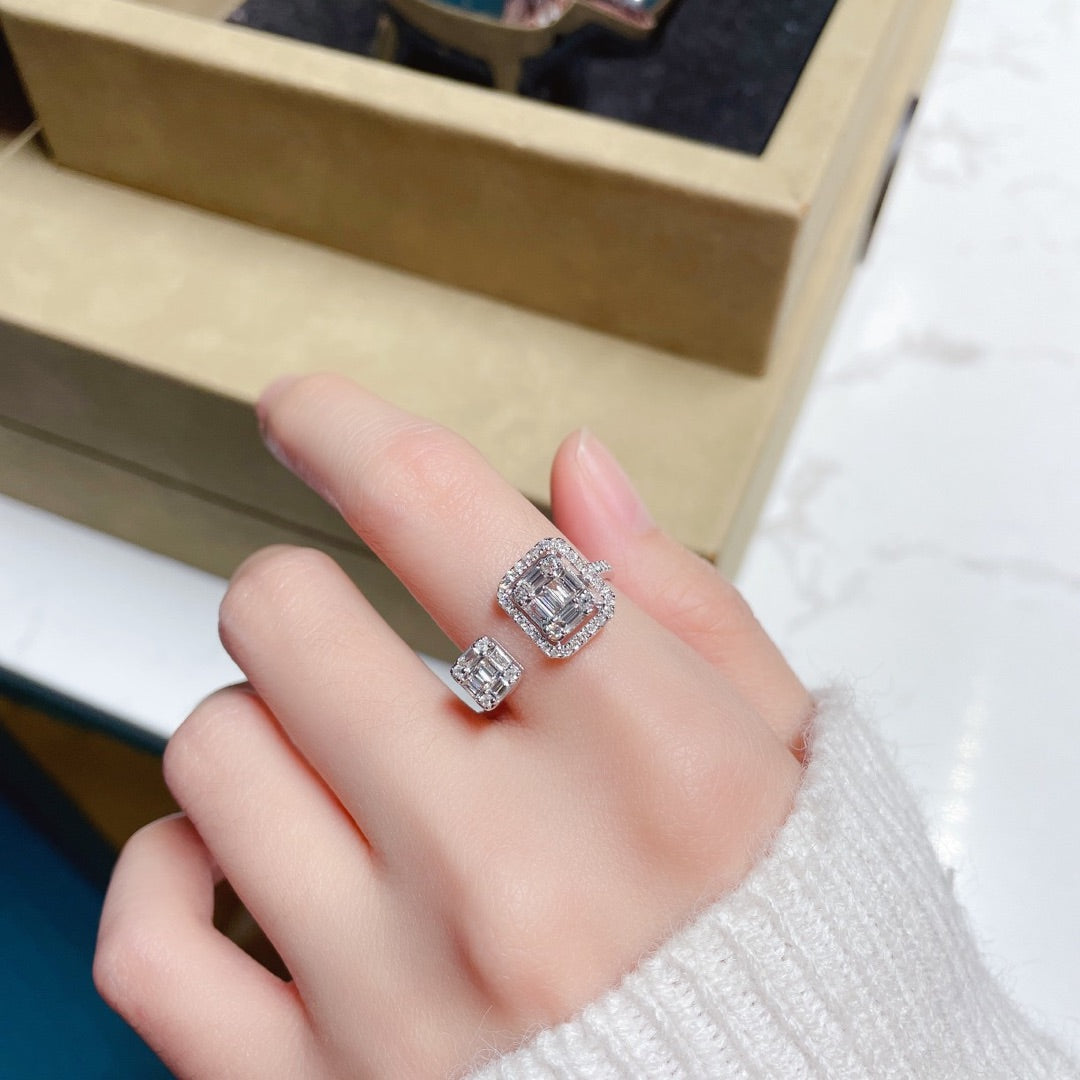 Emerald-Cut Diamond Wedding Ring in 18K White Gold-POYAS